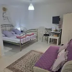 Amd Infinity Apartment Split