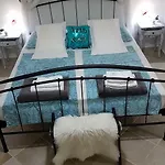 Amd Infinity Apartment Split