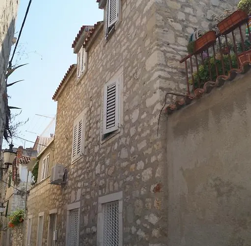 Amd Infinity Appartement Split